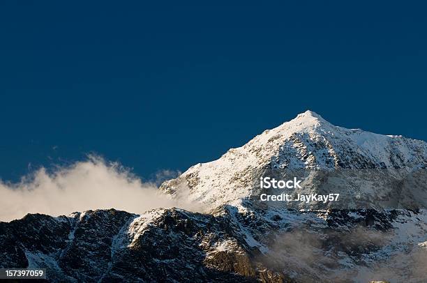 Snowdon - zdjęcia stockowe i więcej obrazów Góra Snowdon - Góra Snowdon, Szczyt górski, Śnieg