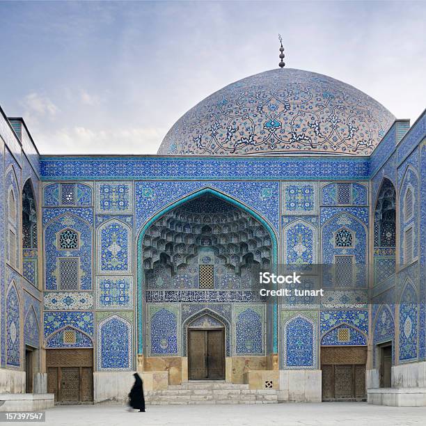 女性の Isfahan イラン - イランのストックフォトや画像を多数ご用意 - イラン, モスク, エスファハーン市