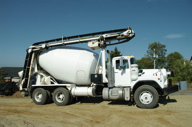 istock Cement mixer truck with conveyor 157397757