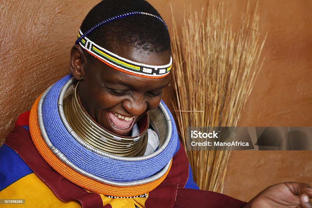 Ndebele Południowy kobieta z RPA - Zbiór zdjęć royalty-free (Republika Południowej Afryki)