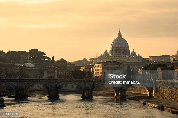 St Peter Chatedral - Fotografie stock e altre immagini di Città del Vaticano - Città del Vaticano, Ambientazione esterna, Architettura