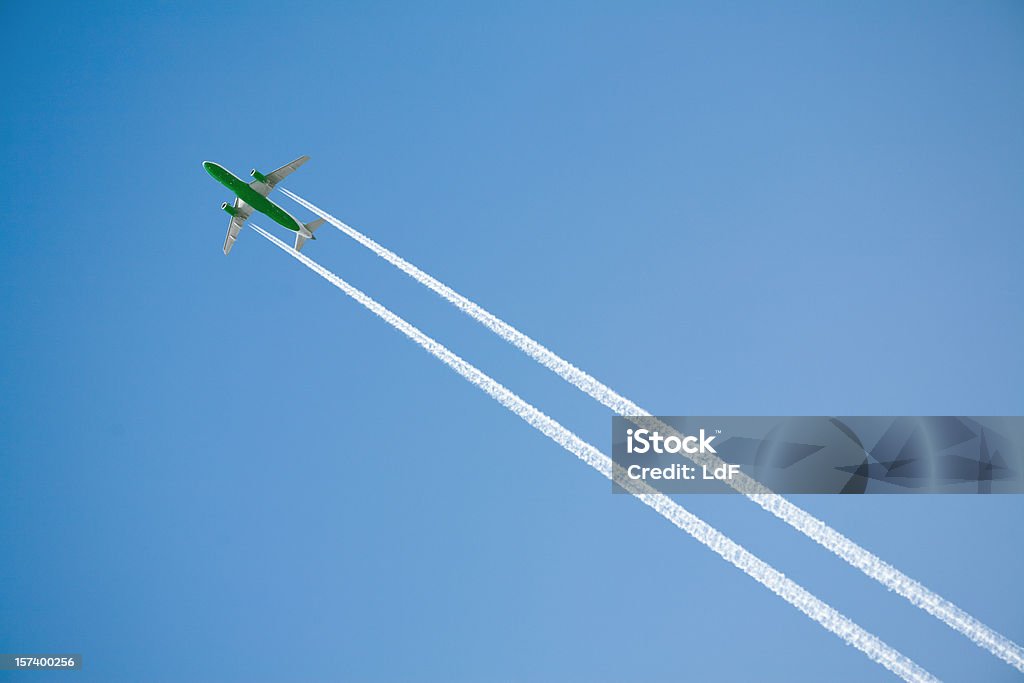 Зеленый Самолет - Стоковые фото Самолёт роялти-фри