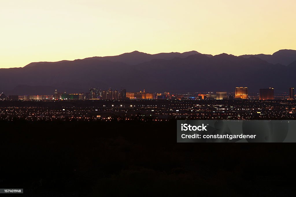 Las Vegas Strip w Zmierzch - Zbiór zdjęć royalty-free (Noc)