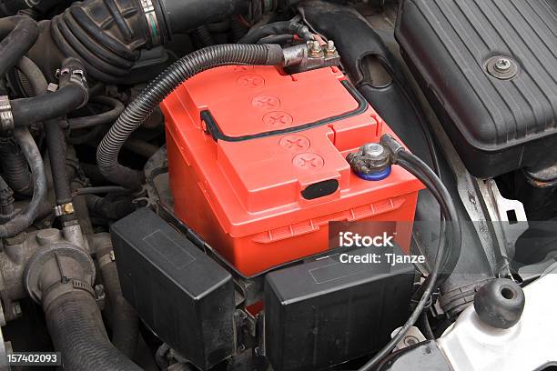 Foto de Bateria De Carro e mais fotos de stock de Bateria de Carro - Bateria de Carro, Pilha - Fornecimento de Energia, Carro