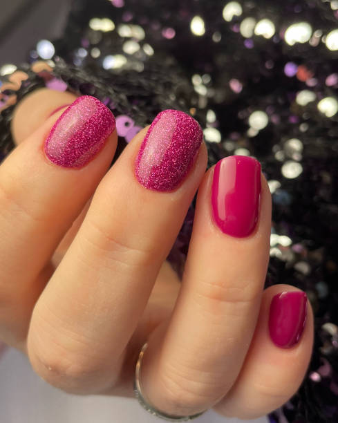 Pink glitter square nails manicure
