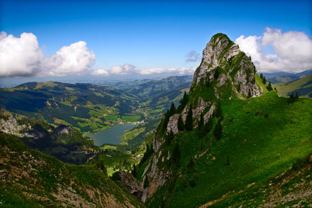 alpine idyll - fribourg fotografías e imágenes de stock