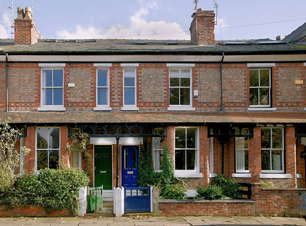 terraço vitoriano, didsbury, manchester, uk-mais edifícios externas abaixo - janela saliente - fotografias e filmes do acervo