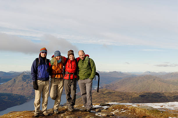 ご友人グループにベンローモンド - loch lomond loch ben lomond scotland ストックフォトと画像