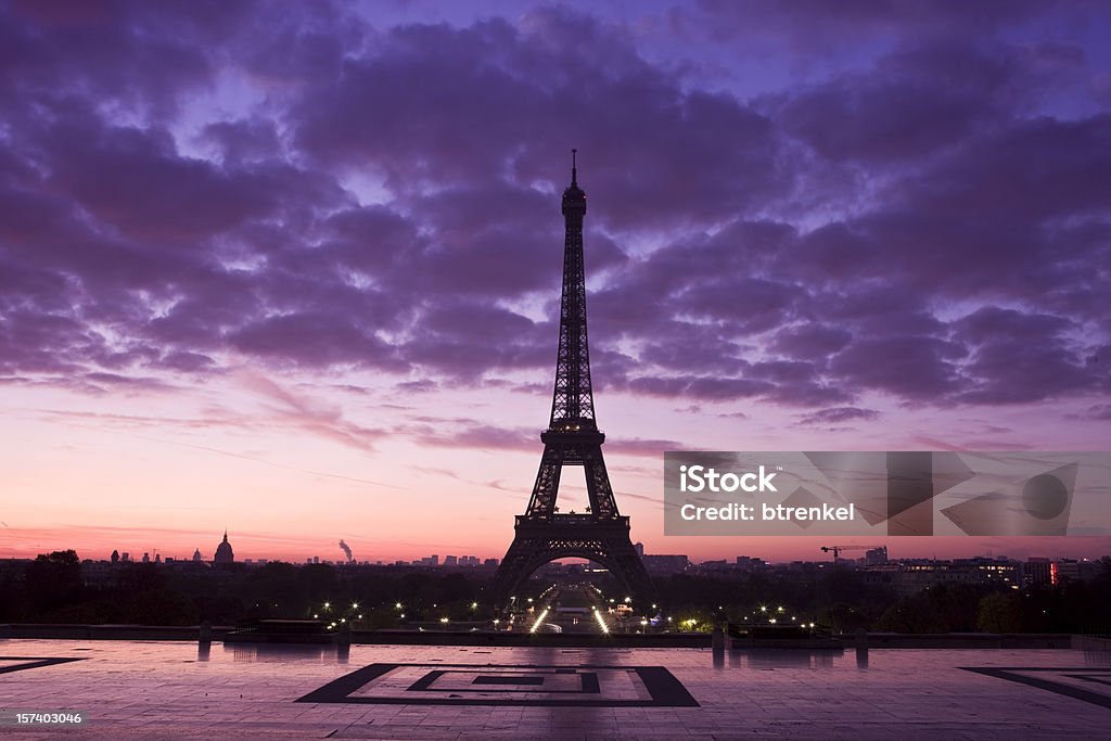 Eiffel tower bei Sonnenaufgang - Lizenzfrei Eiffelturm Stock-Foto