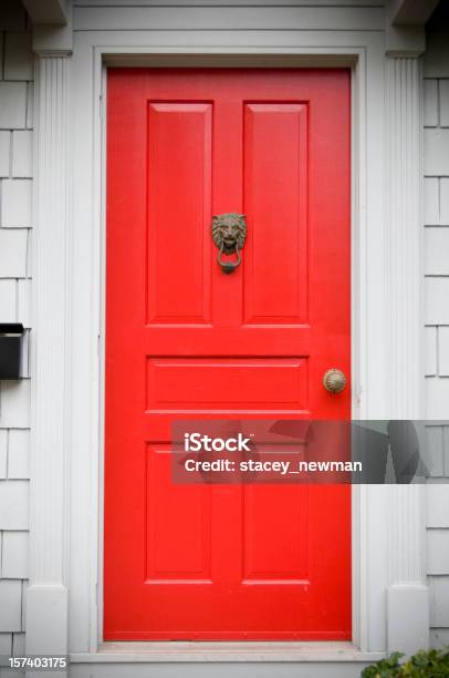 Foto de Red Door e mais fotos de stock de Vermelho - Vermelho, Porta principal, Porta