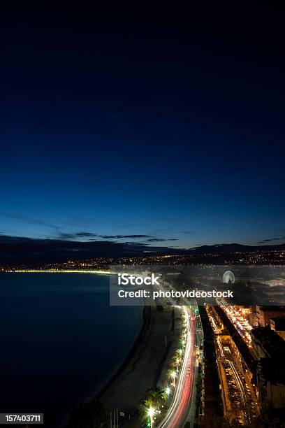 Bella Di Notte - Fotografie stock e altre immagini di Ambientazione esterna - Ambientazione esterna, Cittadina, Città