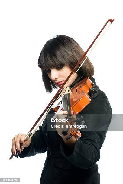 Frau Spielt Violine Stockfoto und mehr Bilder von Aufführung - Aufführung, Aussicht genießen, Braunes Haar