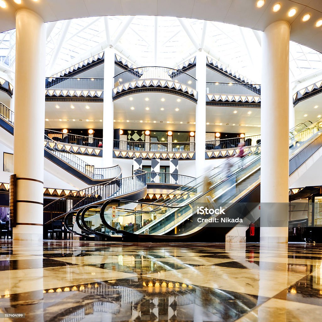 Centro commerciale - Foto stock royalty-free di Centro commerciale