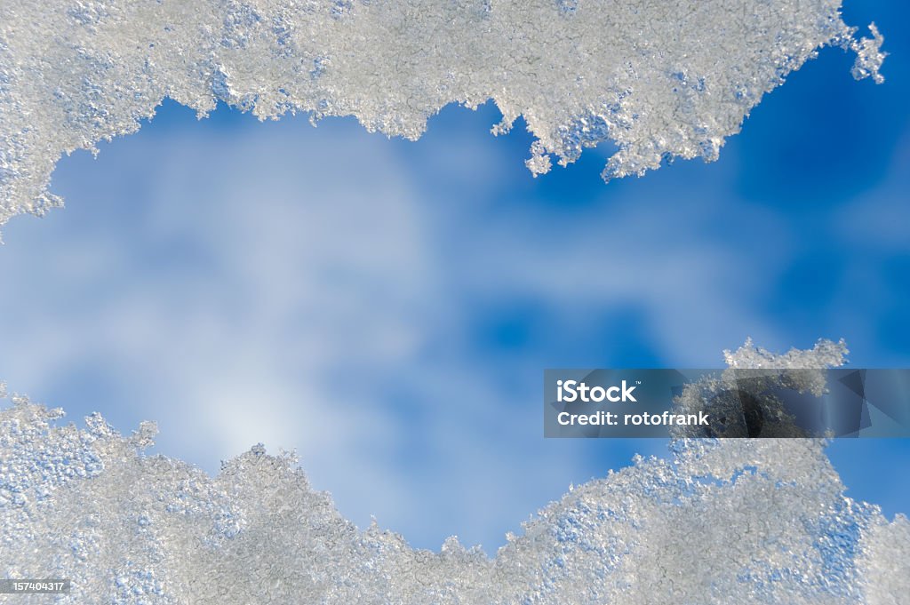 Neve em um rooflight - Foto de stock de Congelado royalty-free