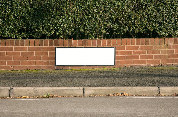 placa de rua em branco-clique para imagens relacionadas - lancil imagens e fotografias de stock