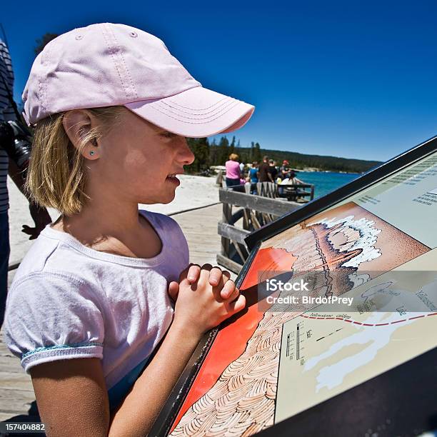 Férias Em Família No Parque Nacional De Yellowstone - Fotografias de stock e mais imagens de Parque Nacional de Yellowstone