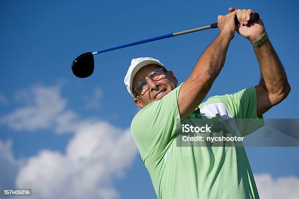 上級ゴルファーのティーオフ - ゴルフのストックフォトや画像を多数ご用意 - ゴルフ, バイタリティ, 揺り動かす