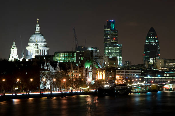 istock London skyline at night 157405360