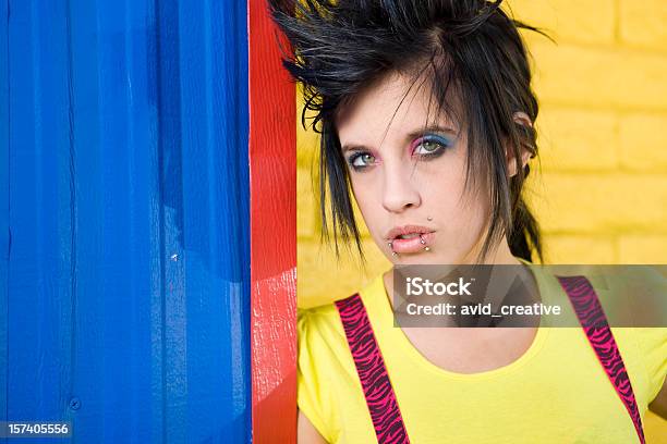 Photo libre de droit de Adolescente Rebelle Portrait banque d'images et plus d'images libres de droit de Jeunes filles - Jeunes filles, Punk, Excentrique