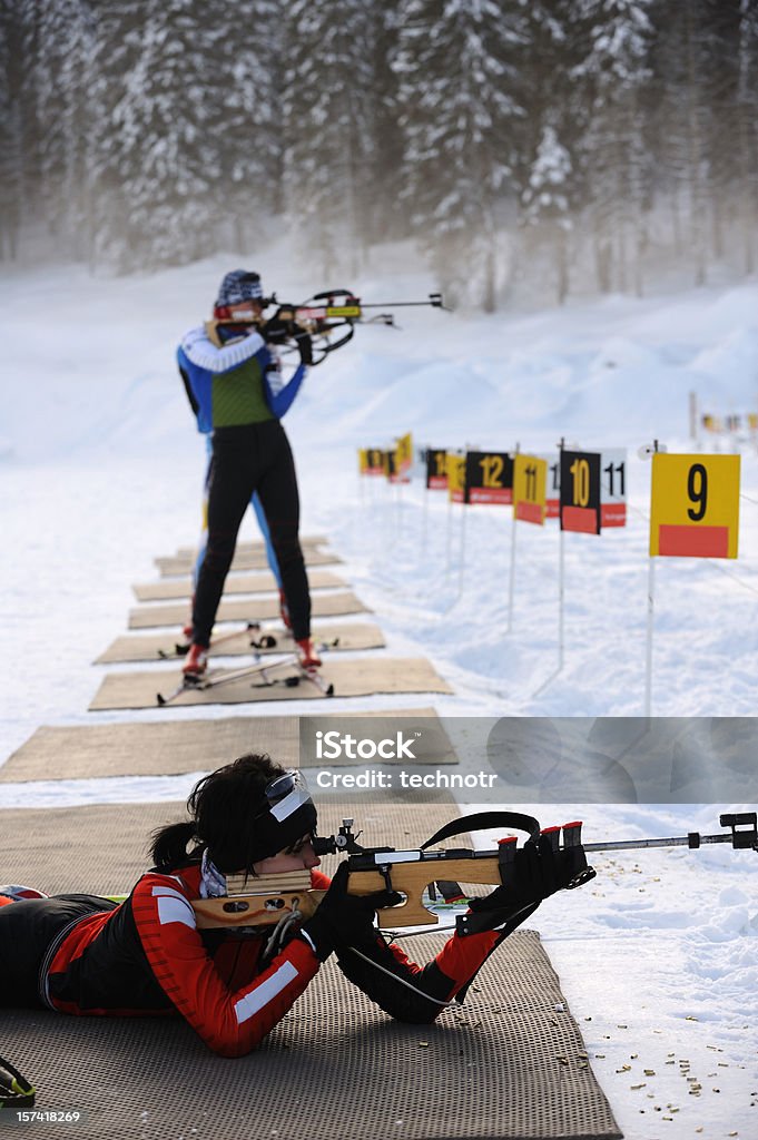 Entraînement au tir - Photo de Biathlon libre de droits