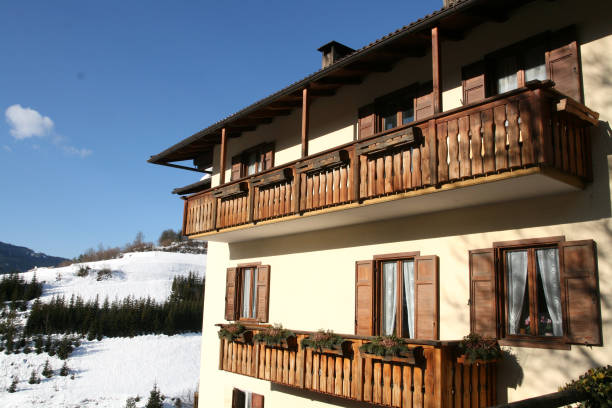 istock new house with satelite antena 157419063