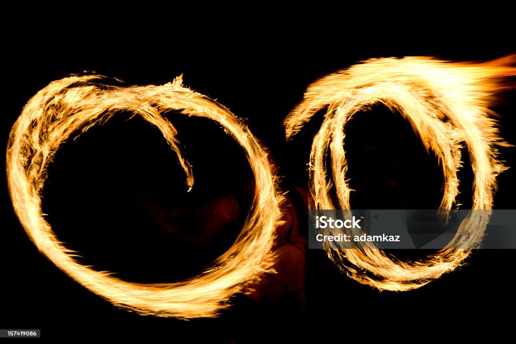 화재 댄스팀 (시리즈 - 로열티 프리 불 스톡 사진
