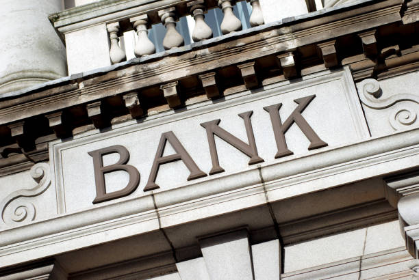 istock Bank sign on building 157419146