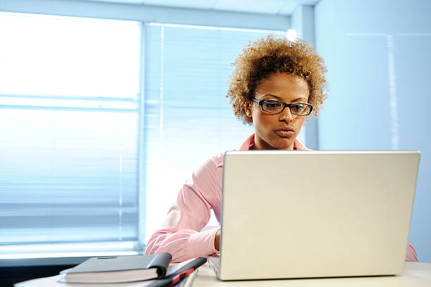 istock business woman 157420117