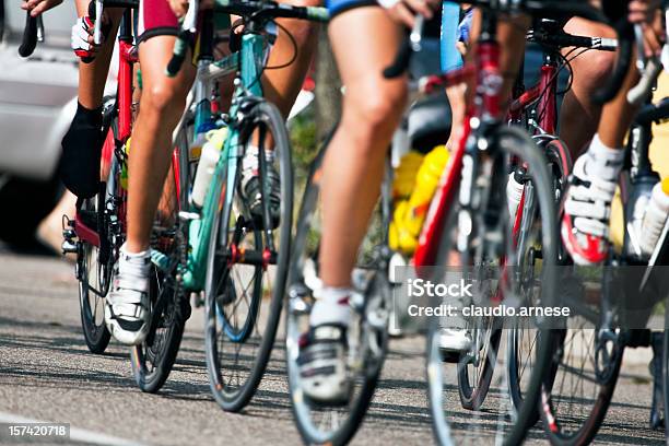 Ciclismo Immagine A Colori - Fotografie stock e altre immagini di Ciclismo - Ciclismo, Bicicletta, Squadra sportiva