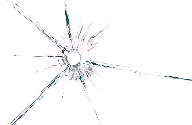 impact de balle - bullet hole glass window broken photos et images de collection