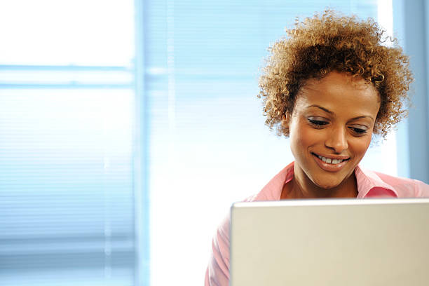 istock business woman 157420952