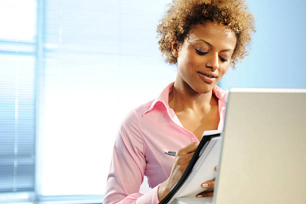 istock business woman 157420988