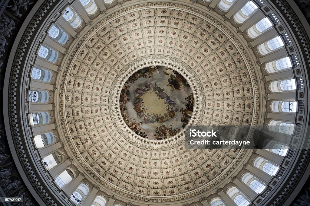 Cúpula de convenciones en el interior del edificio del Capitolio, Washington, DC - Foto de stock de Washington DC libre de derechos