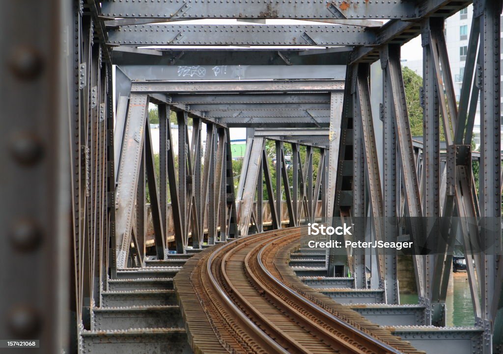 Puente de ferrocarril - Foto de stock de Color - Tipo de imagen libre de derechos