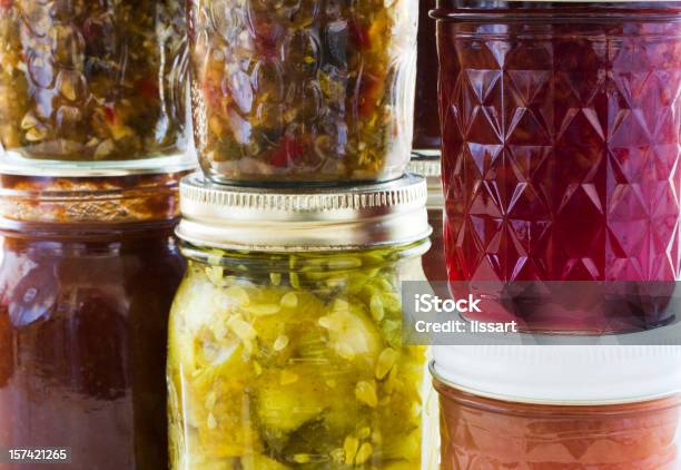 Foto de Geleias Caseira e mais fotos de stock de Jarra - Recipiente - Jarra - Recipiente, Feito em Casa, Geleia de Morango