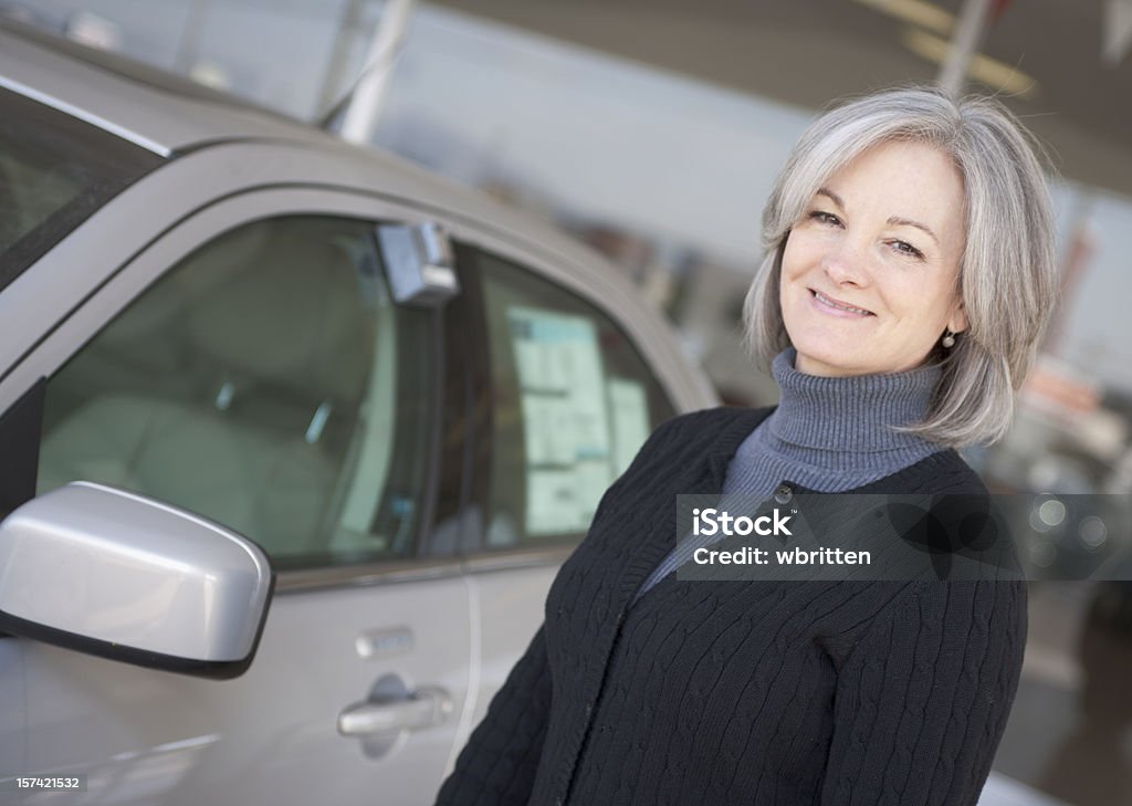 Compra un vehículo nuevo - Foto de stock de Adulto libre de derechos