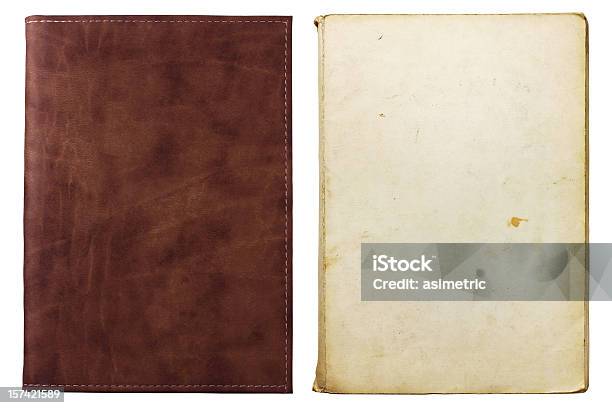 Два Старых Записных Книжек — стоковые фотографии и другие картинки Кожаный материал - Кожаный материал, Блокнот, Личный дневник