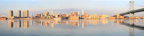 istock Philadelphia at Sunrise 157421748