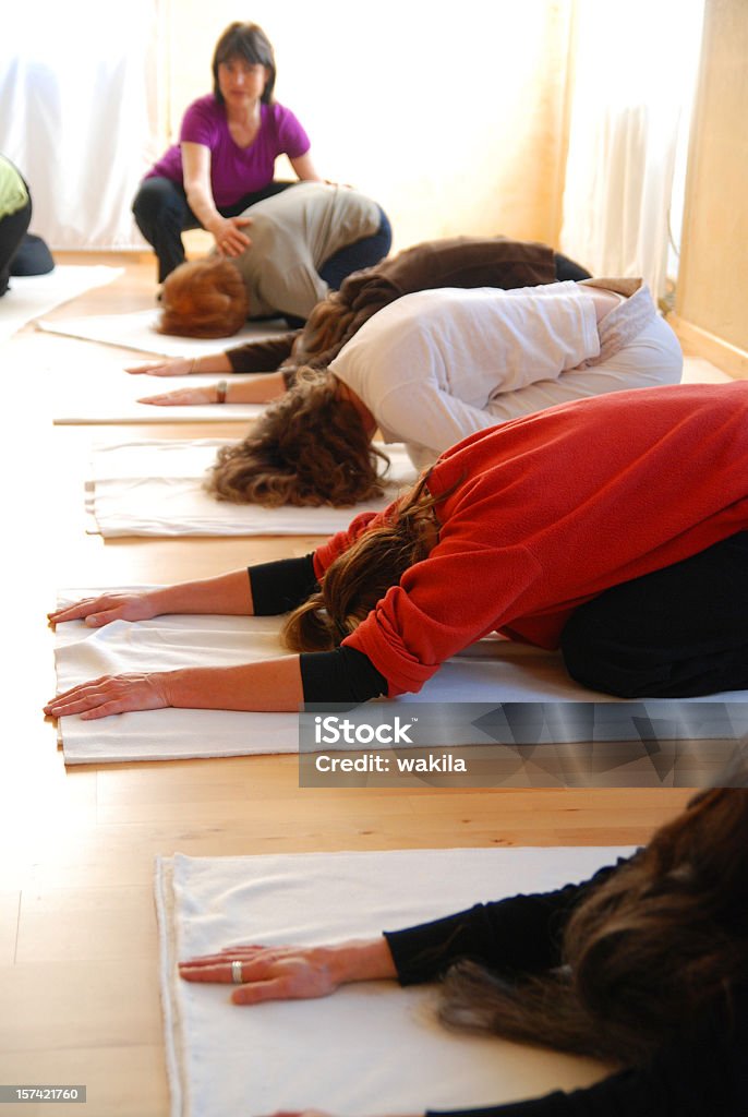 Aulas de ioga de grupo - Foto de stock de Yoga royalty-free