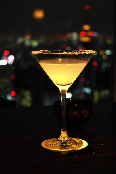 istock Classic Margarita at a cocktailbar 157421762
