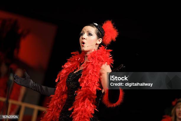 Foto de Feminino Musical Teatro e mais fotos de stock de Teatro - Teatro, Representação teatral, Musical
