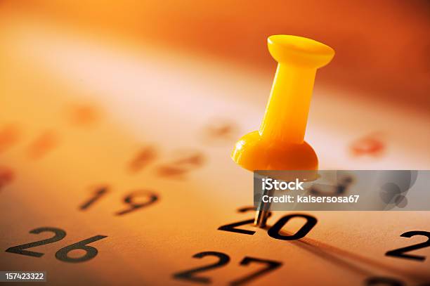 Calendario Foto de stock y más banco de imágenes de Calendario - Calendario, Recordatorio, Chincheta