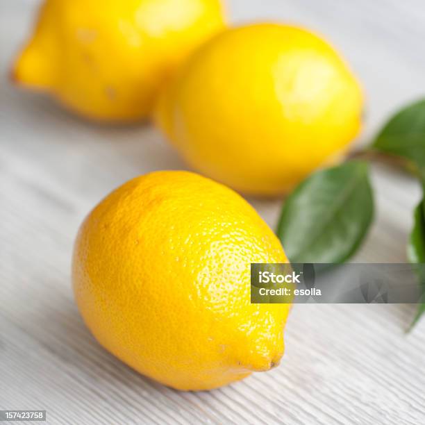 レモンズ - レモンのストックフォトや画像を多数ご用意 - レモン, 黄色, カラー画像