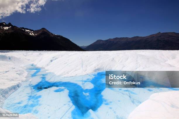 Синяя Река На Perito Moreno Glacier Патагонии Аргентина — стоковые фотографии и другие картинки Антарктика