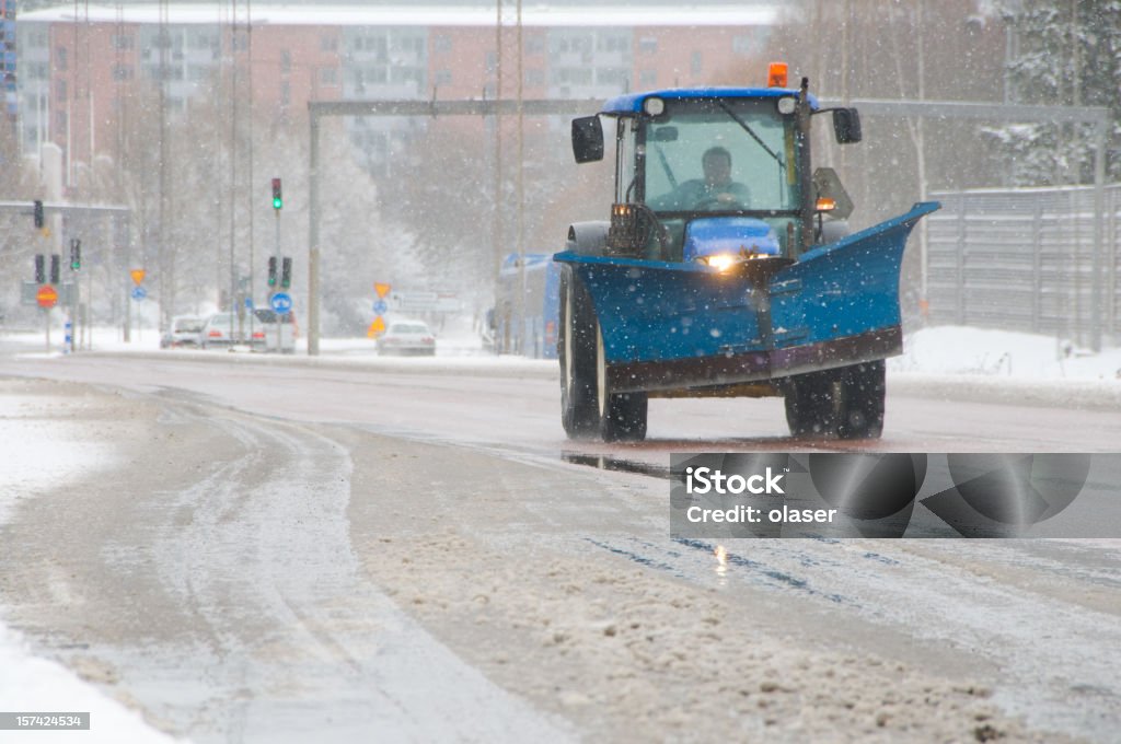 Removedor de Neve em snowstorm - Royalty-free Ao Ar Livre Foto de stock