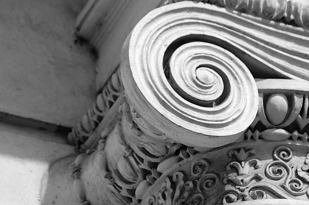 colonnes ioniques - marble building photos et images de collection