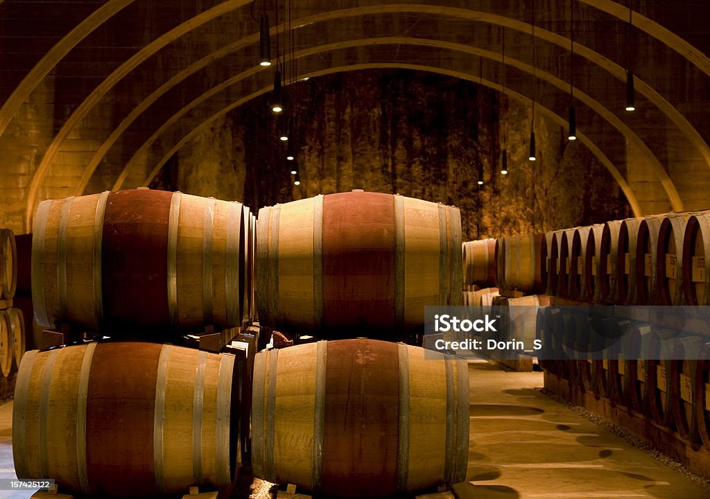 Cantina di vini - Foto stock royalty-free di Cantina per vini