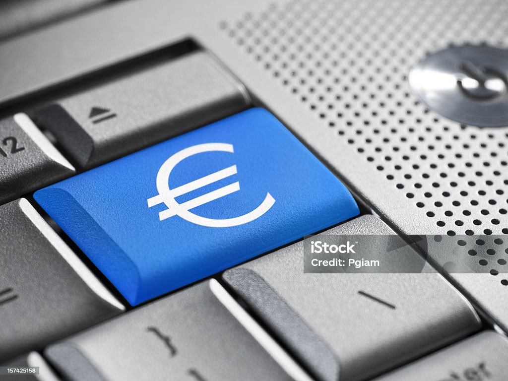 Negócios símbolo monetário Euro em um computador portátil - Royalty-free Internet Foto de stock