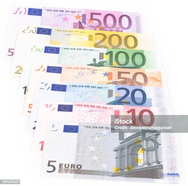 Eurobanknoten Stockfoto und mehr Bilder von Euro-Geldschein - Euro-Geldschein, Freisteller – Neutraler Hintergrund, Zweihunderteuroschein