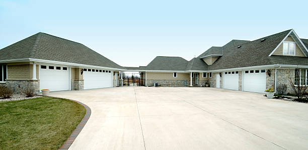 Extra Large Five Stall Garage, Gabled Roof, Concrete Drive Way  driveway stock pictures, royalty-free photos & images
